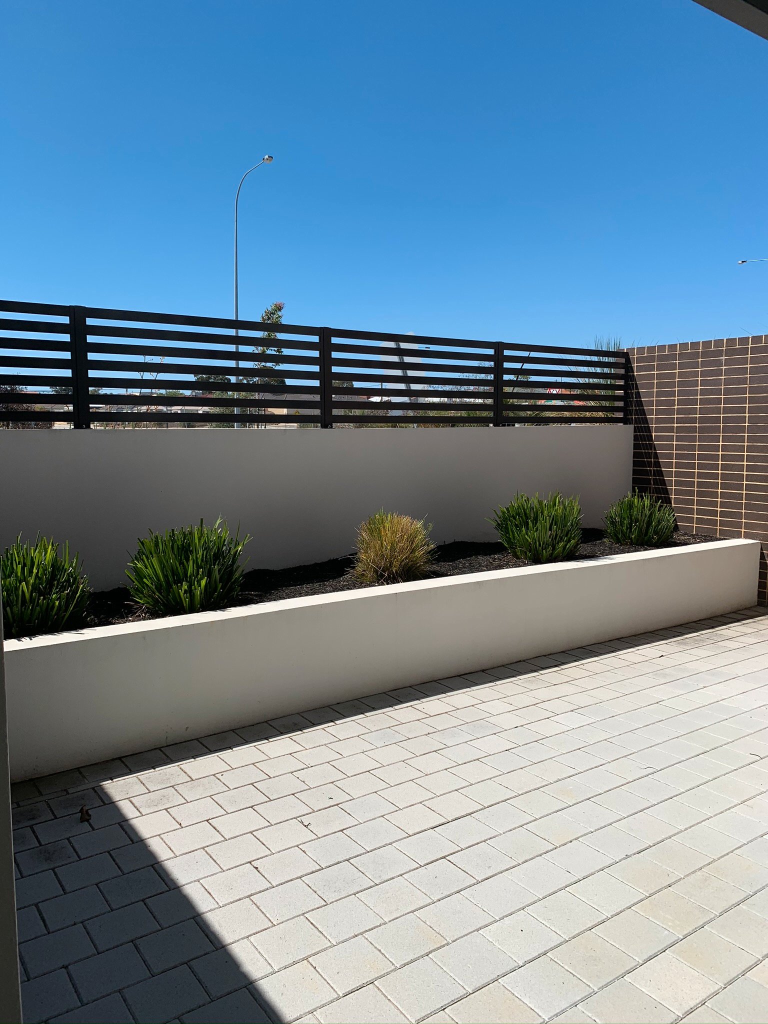 82/7 Durnin Avenue BEELIAR 14