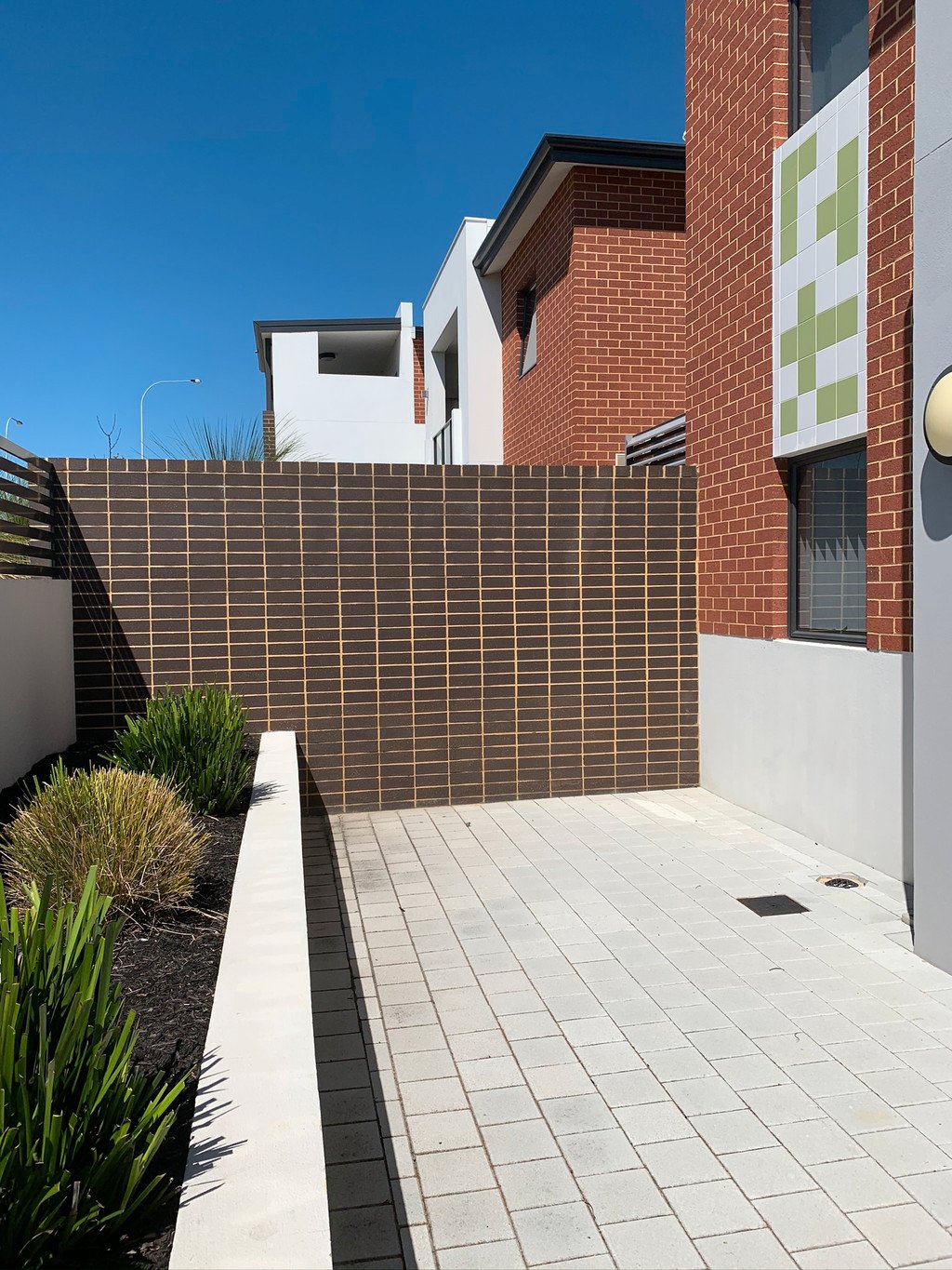 82/7 Durnin Avenue BEELIAR 15