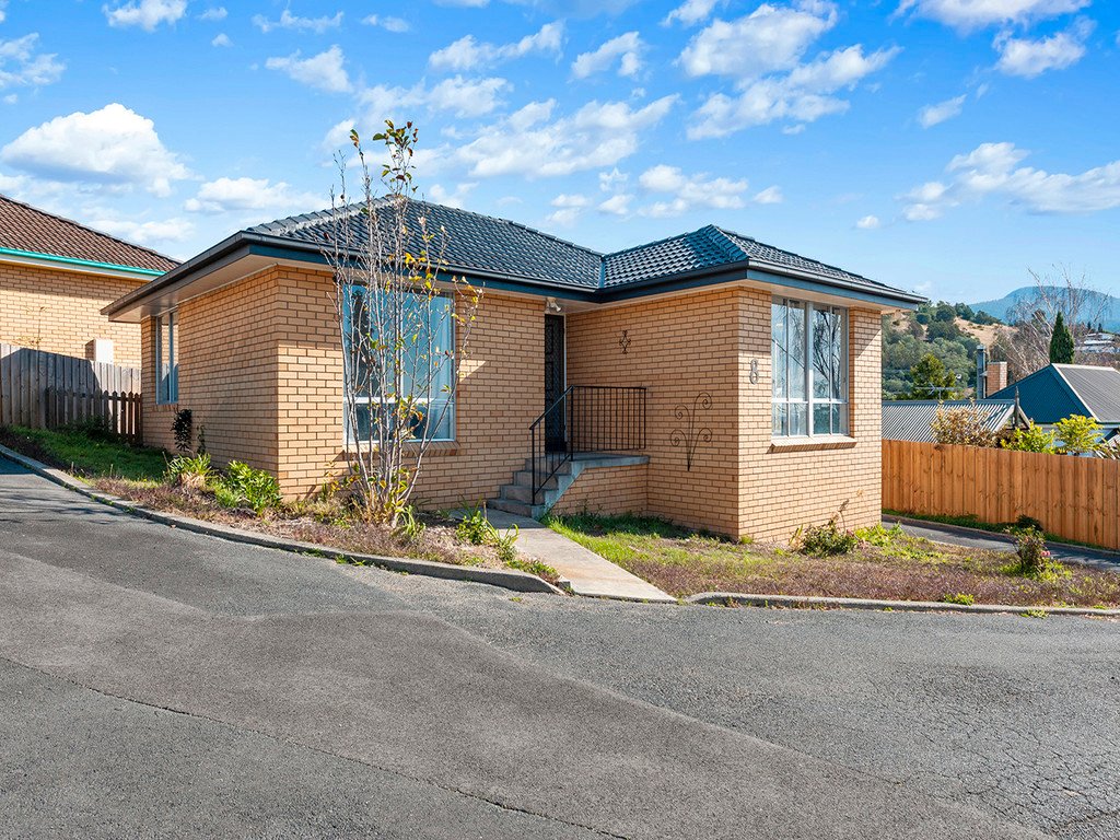 8/27 Montrose Road MONTROSE 3