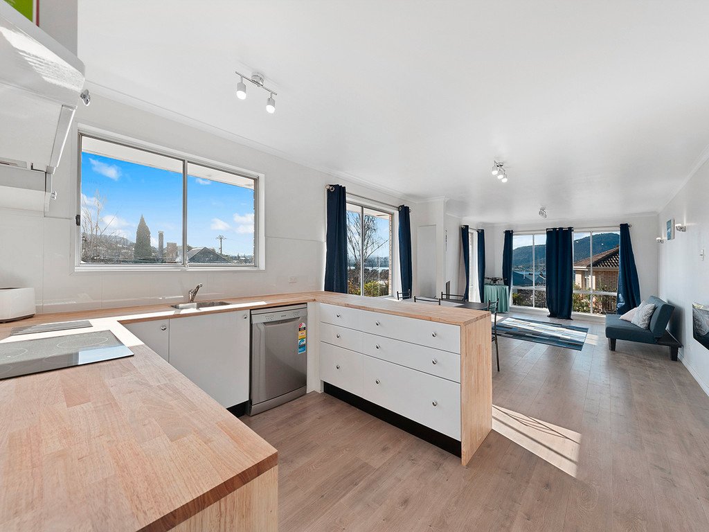 8/27 Montrose Road MONTROSE 6