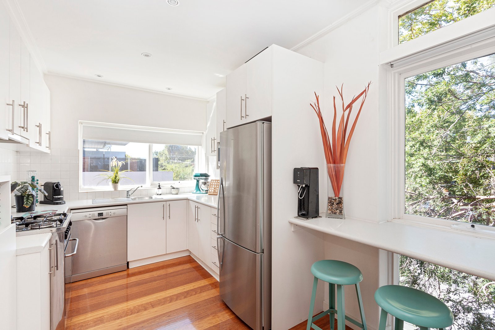 Real Estate and Property in 8/27 Ormond Road, Elwood, VIC