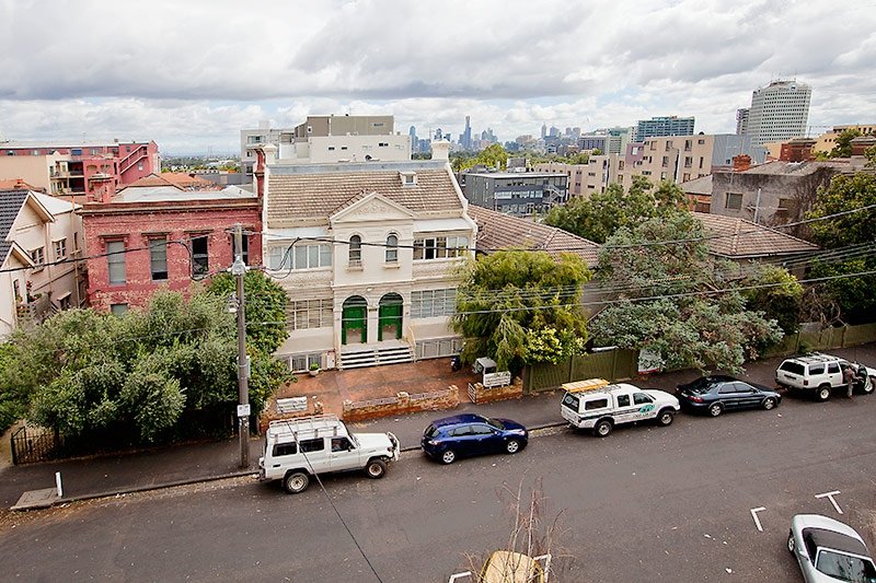 Real Estate and Property in 8/29 Dalgety Street, St Kilda, VIC