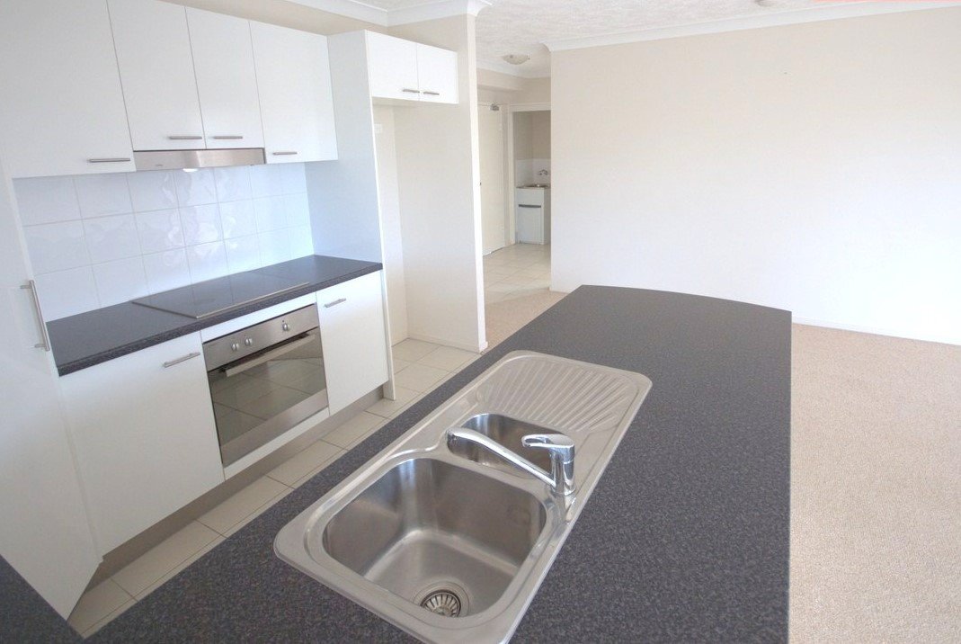 8/29 George Street SOUTHPORT 2