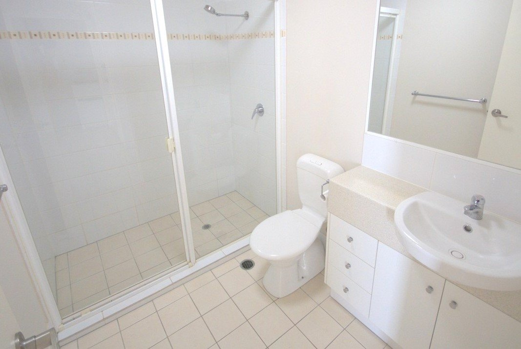 8/29 George Street SOUTHPORT 13