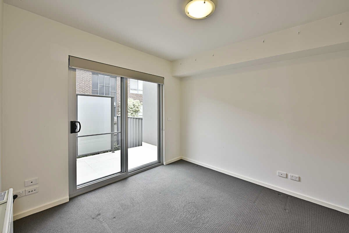 Gallery: 8/29 Holloway Street