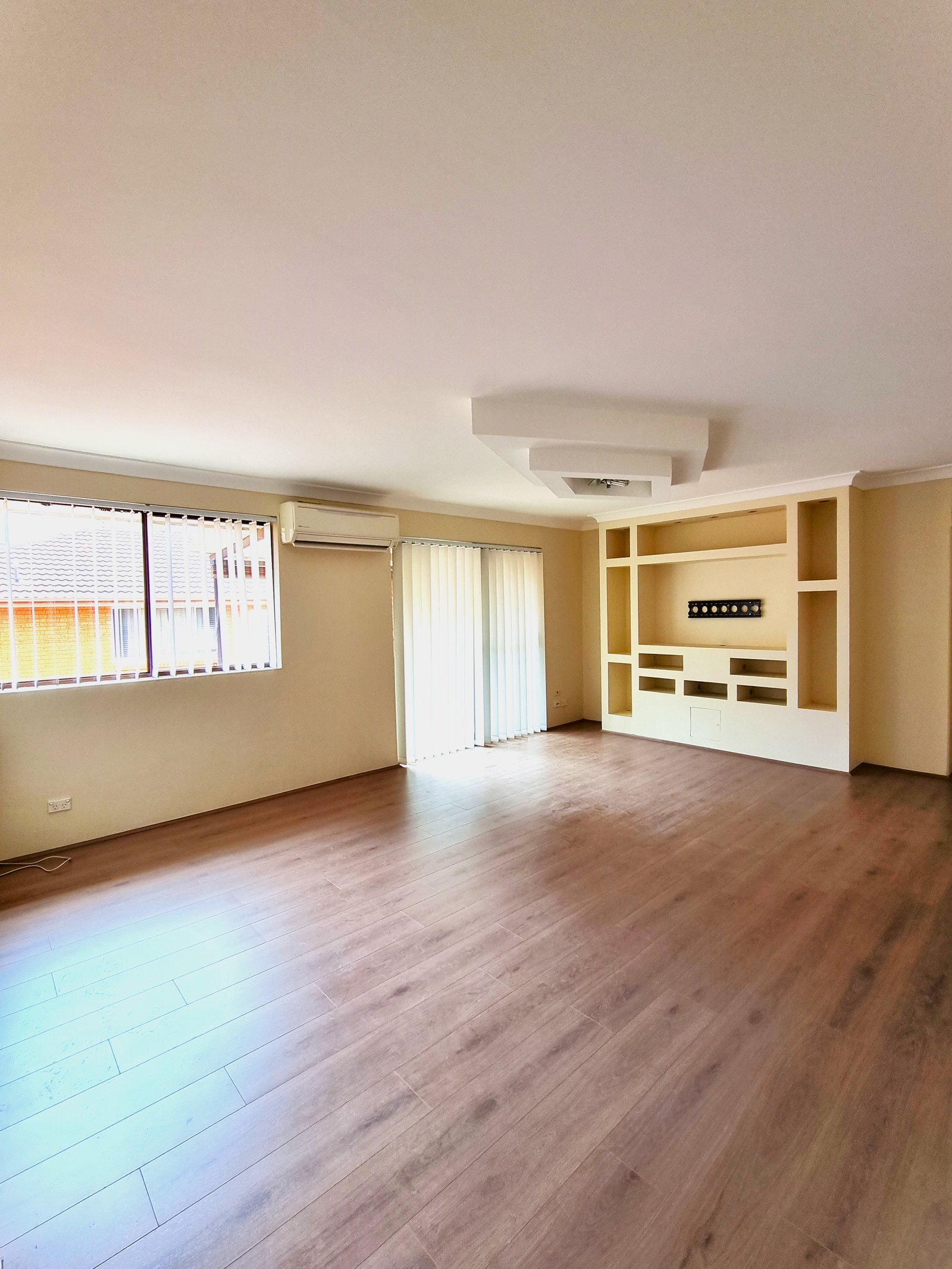 8/29 Nagle Street LIVERPOOL 5