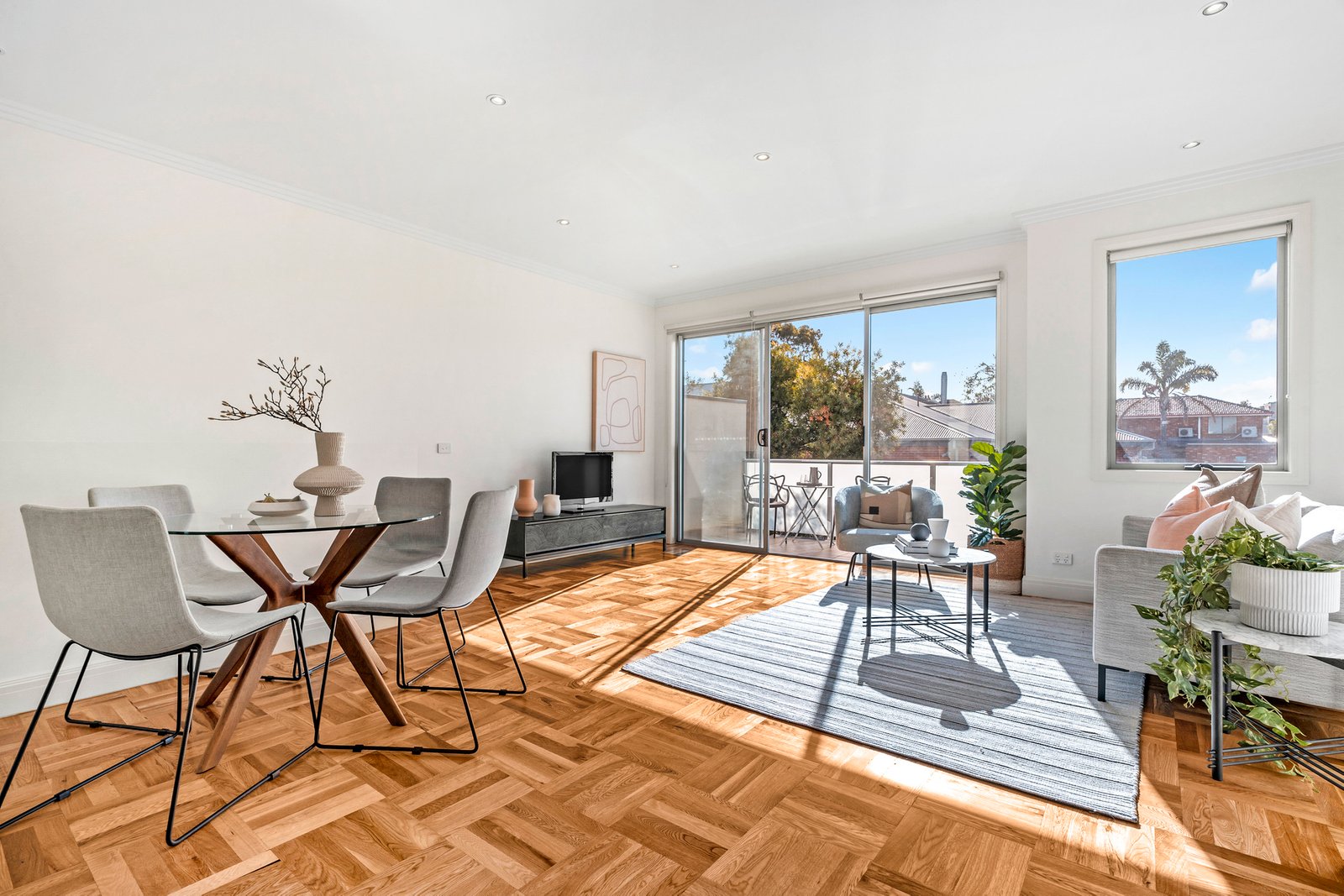 Real Estate and Property in 8/293-295 Hawthorn Road, Caulfield, VIC