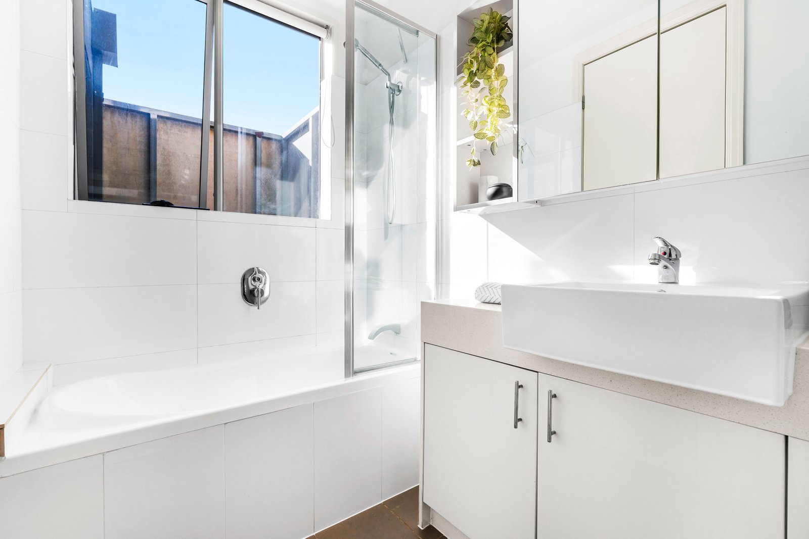 Real Estate and Property in 8/293-295 Hawthorn Road, Caulfield, VIC