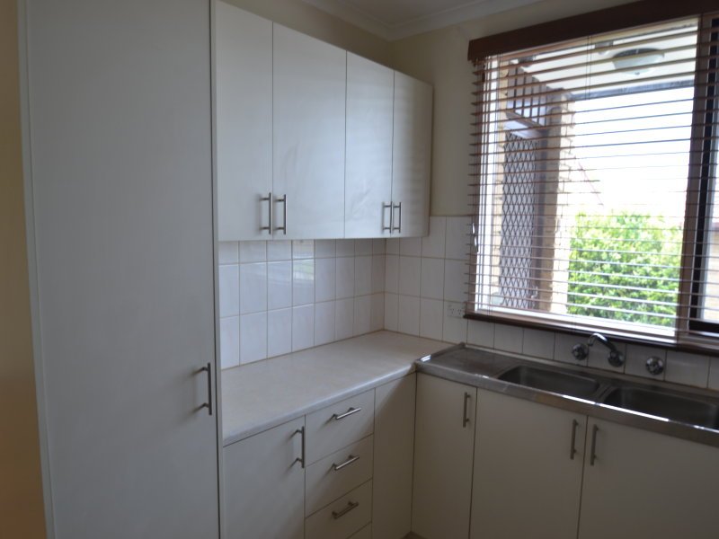 Gallery: 8/293 Warrigal Road