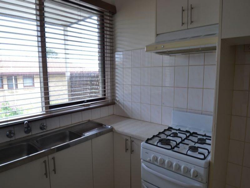 Gallery: 8/293 Warrigal Road