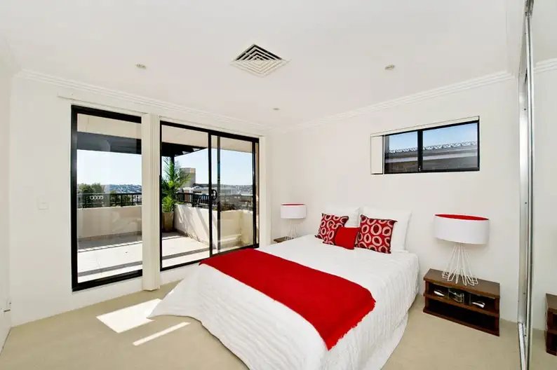 8/297-299 Bondi Road BONDI 4