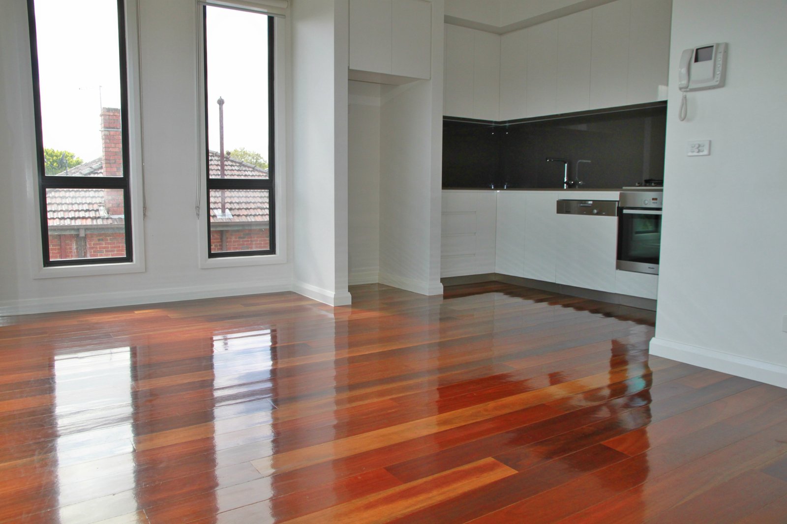 Gallery: 8/2a Hertford Street