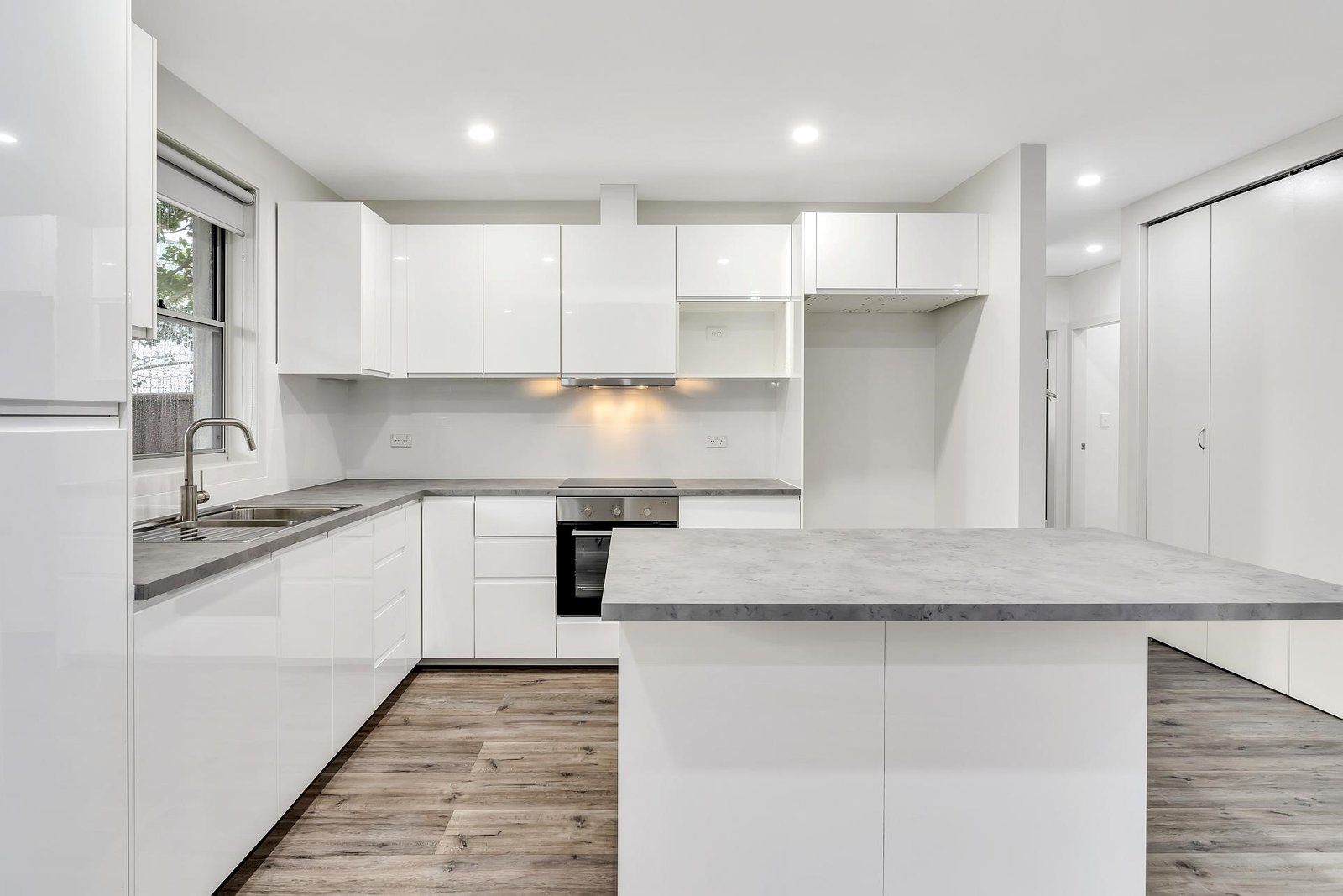 82B Macquarie Street CHIFLEY 2