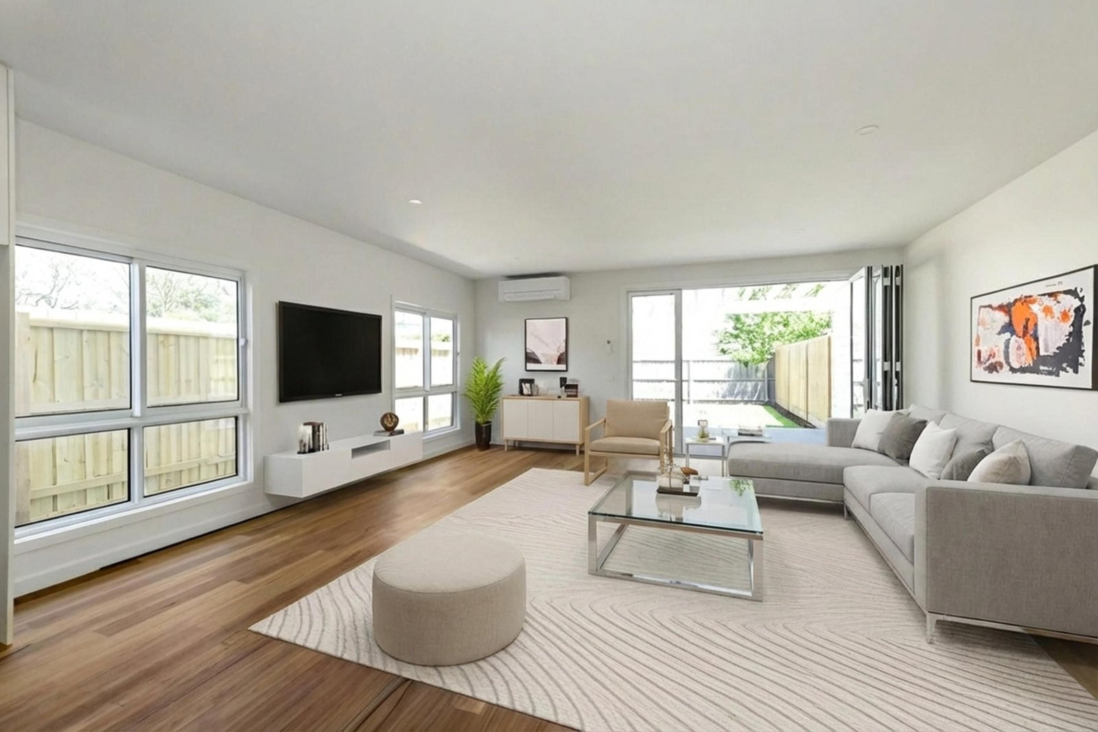 Gallery: 82B Rae Avenue