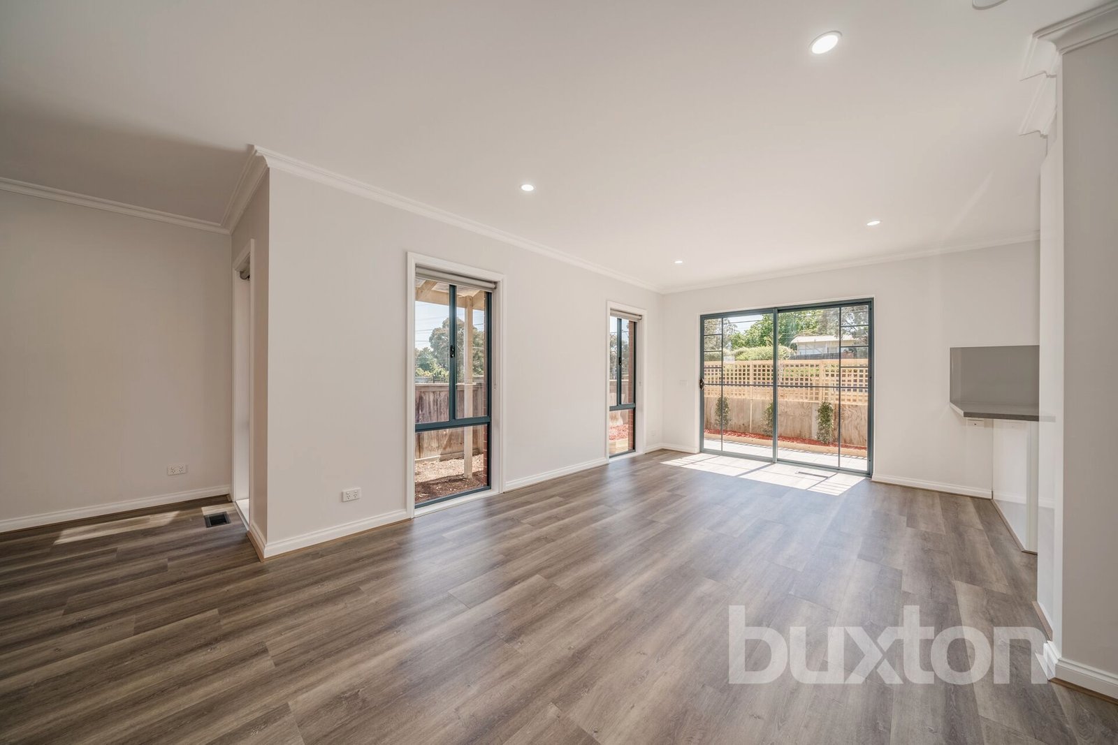 Gallery: 8/2D Ireland Street