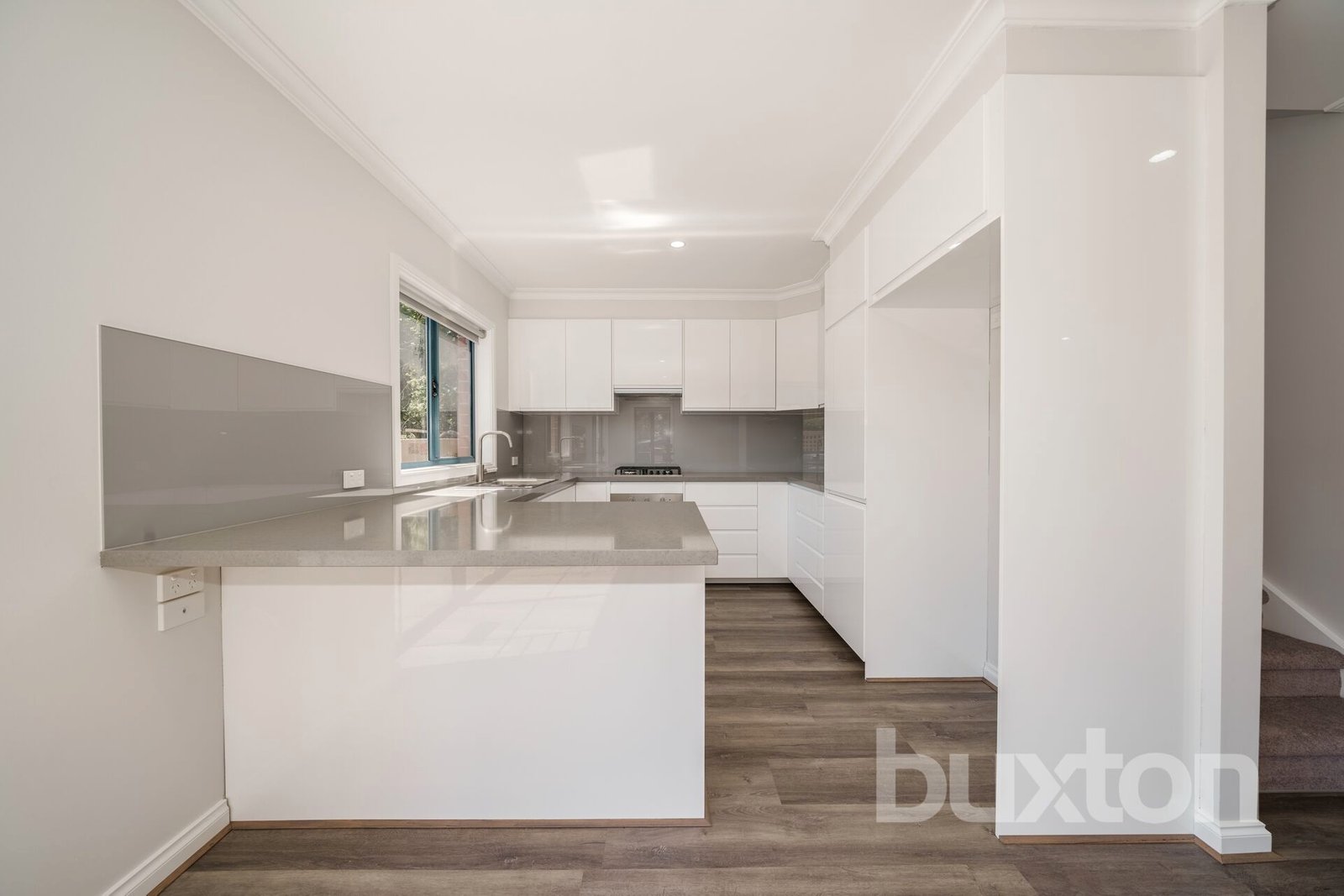 Gallery: 8/2D Ireland Street