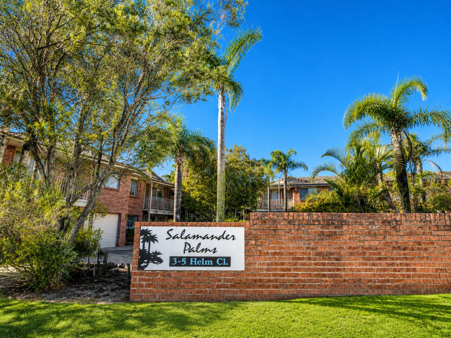 8/3-5 Helm Close SALAMANDER BAY 1