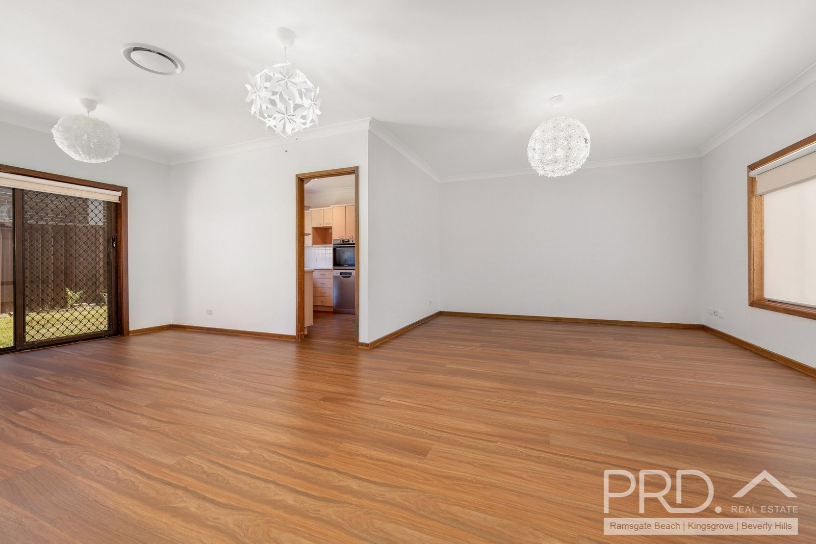 8/3-5 Mutual Road MORTDALE 2