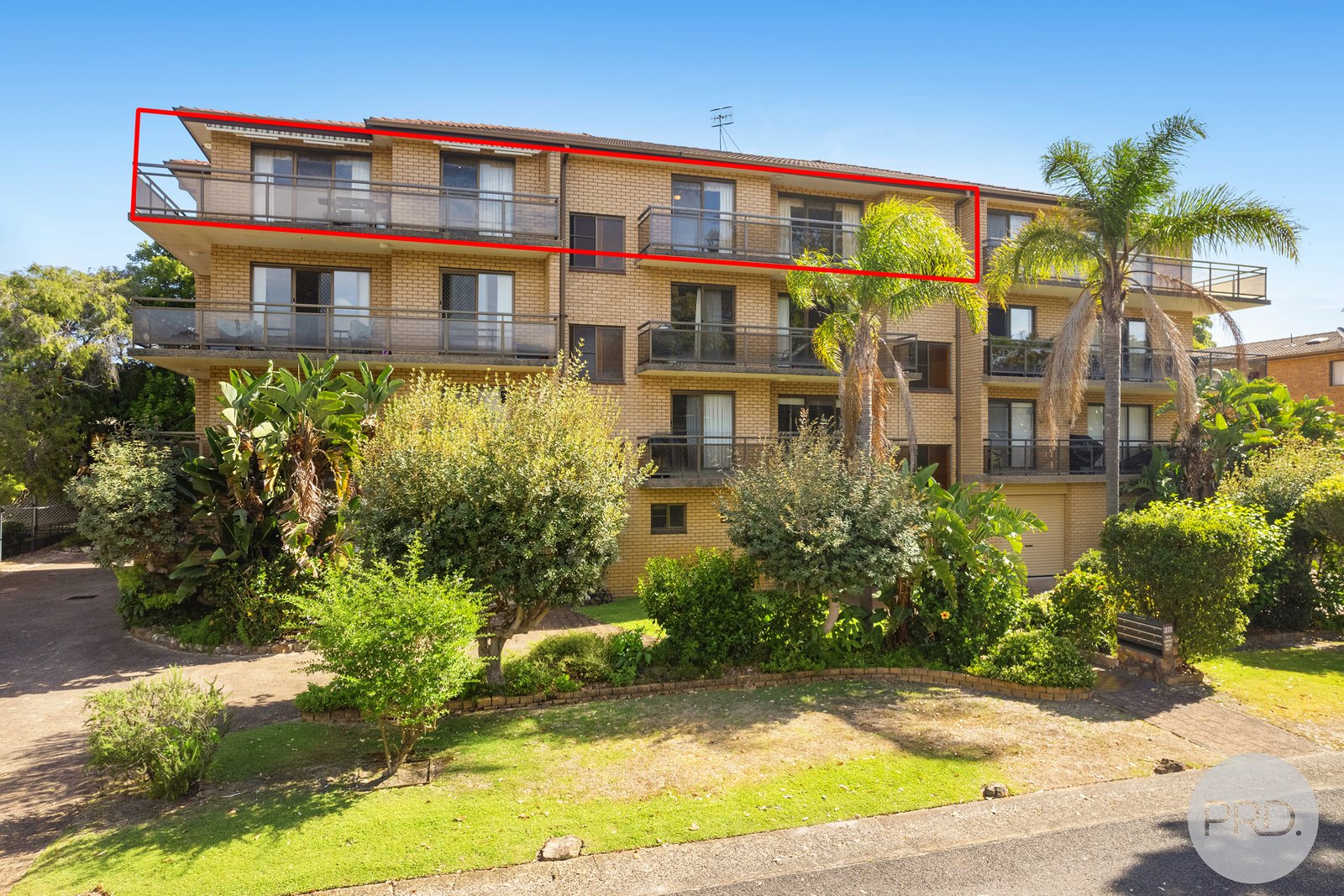 8/3-7 Columbia Close NELSON BAY 1