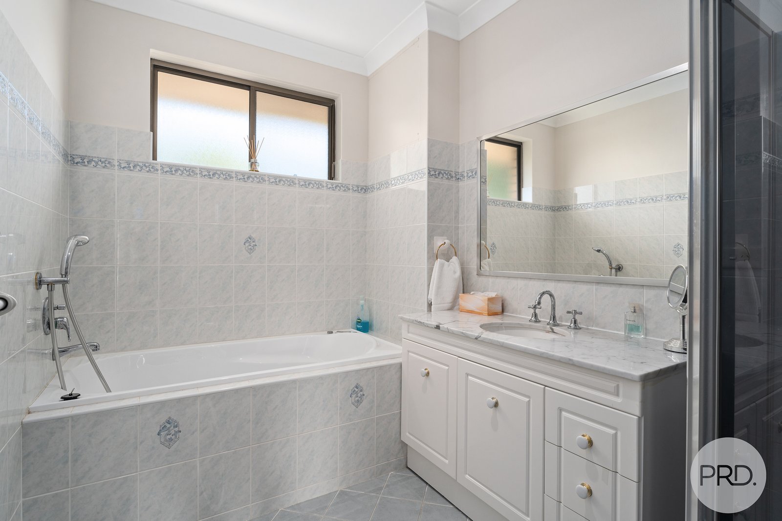 8/3-7 Columbia Close NELSON BAY 17