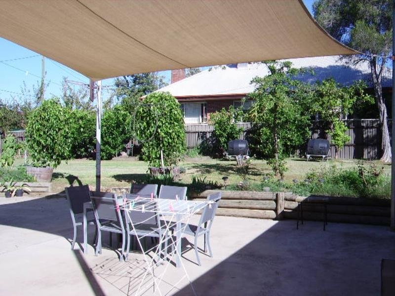 83-87 Capper Street TUMUT 7