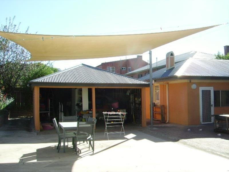 83-87 Capper Street TUMUT 9