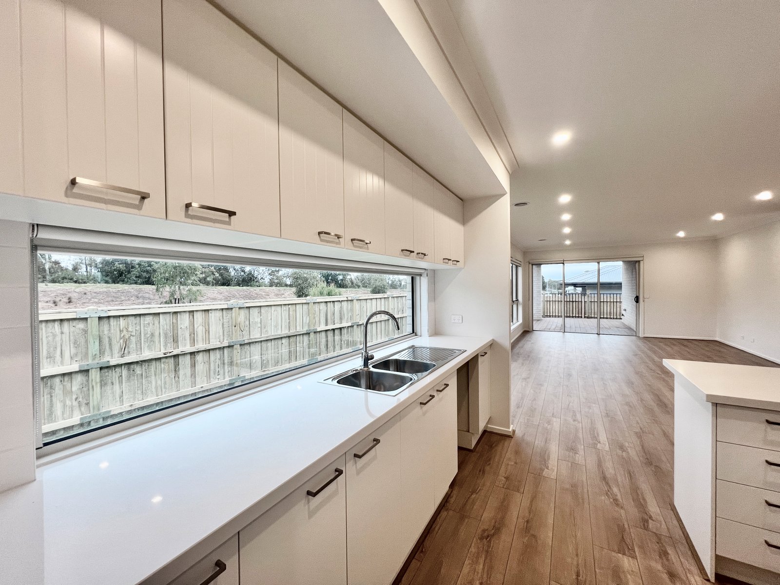 Gallery: 83-87 Grassland Grove