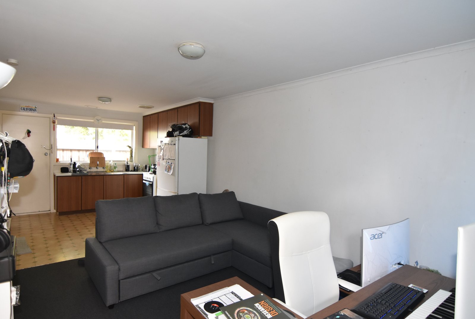 Gallery: 8/3 Ann Street