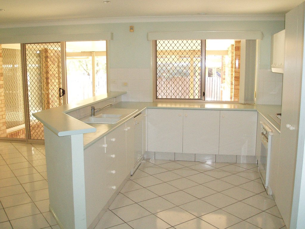 83 Balcara Avenue CARSELDINE 2