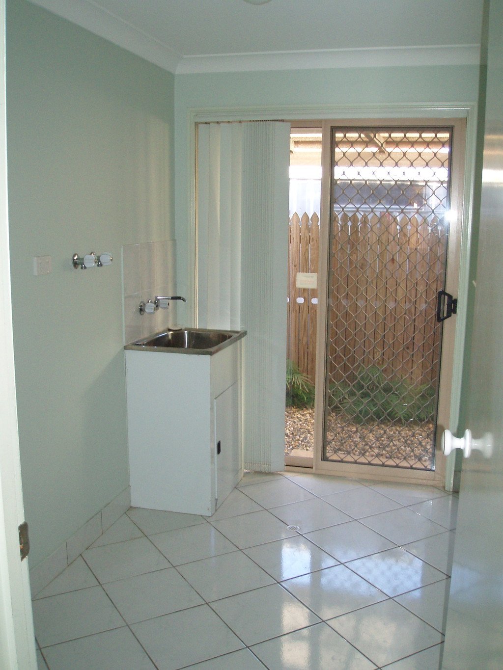 83 Balcara Avenue CARSELDINE 4