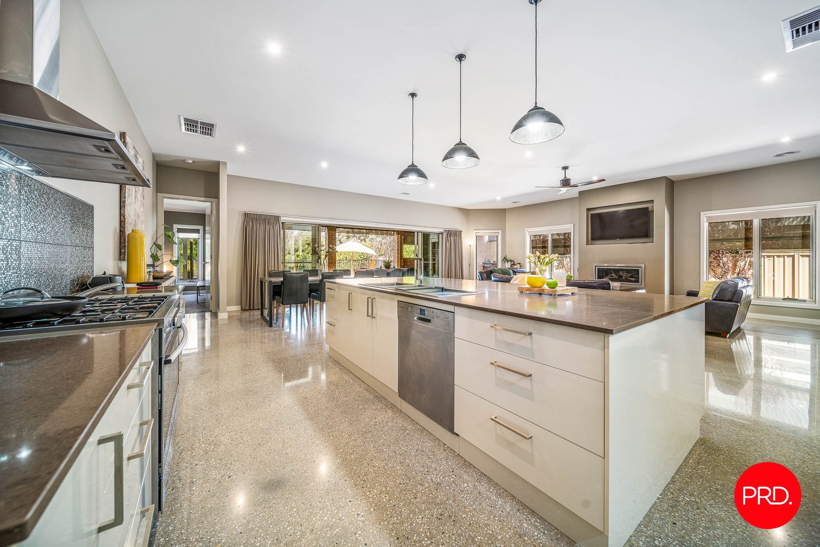83 Bassett Drive STRATHFIELDSAYE 6