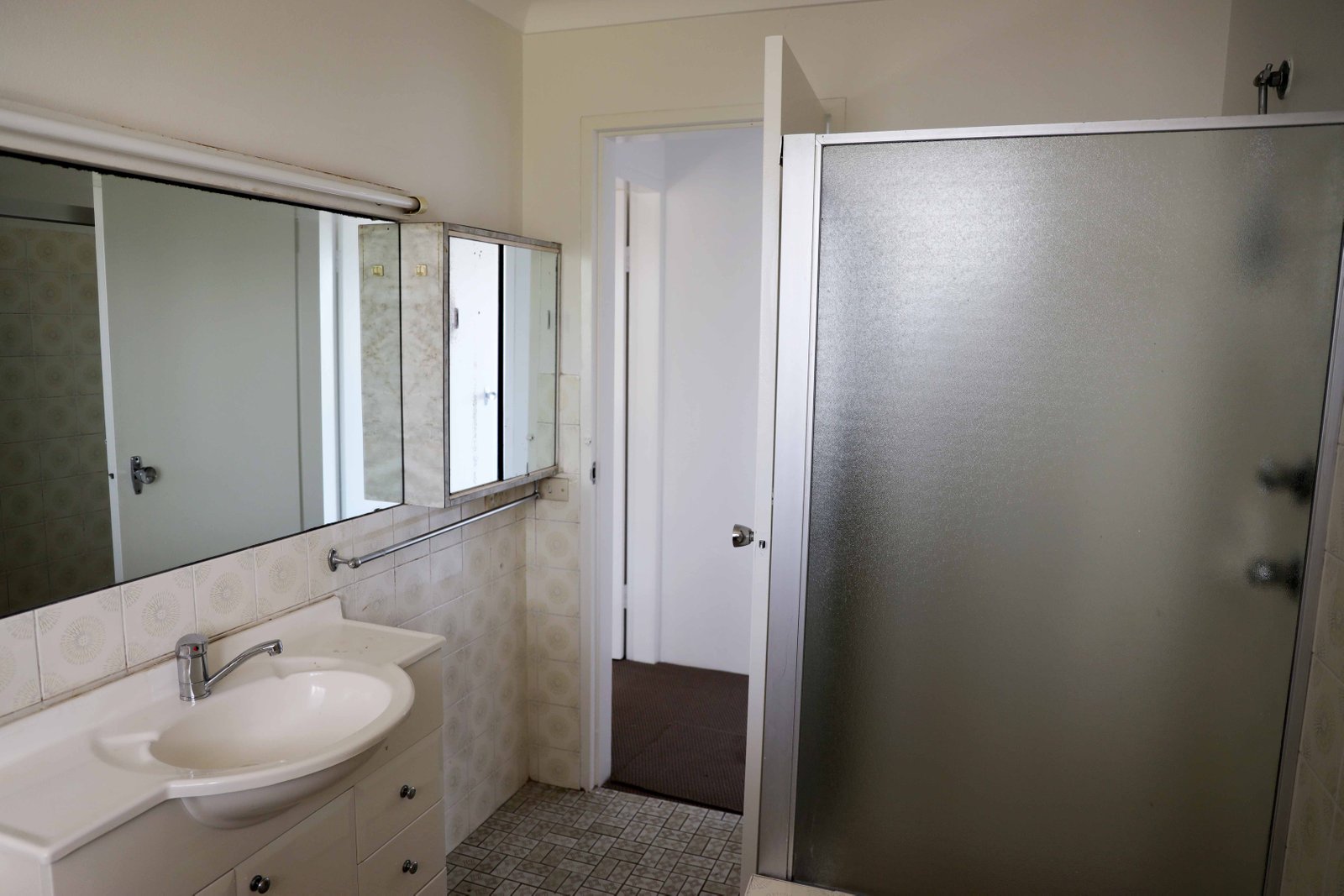 8/3 Bryant Street NARWEE 3