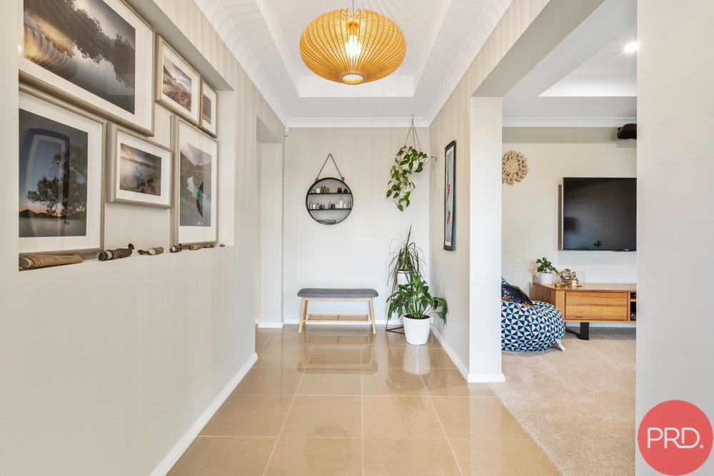 83 Canterbury Drive RAWORTH 3