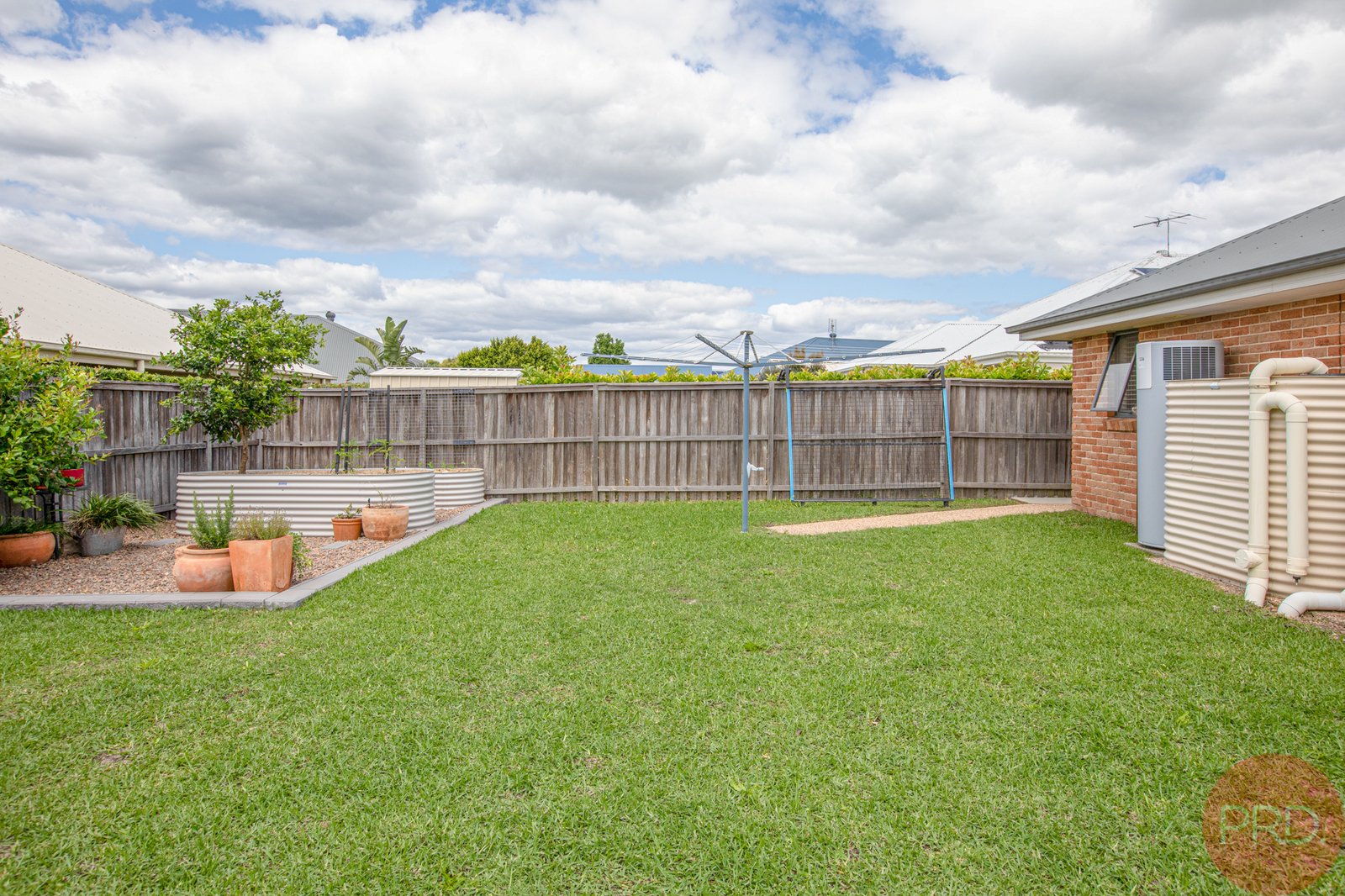 83 Canterbury Drive RAWORTH 13