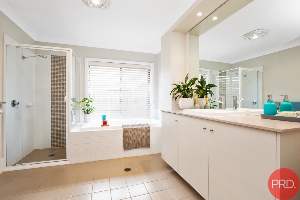 83 Canterbury Drive RAWORTH 20