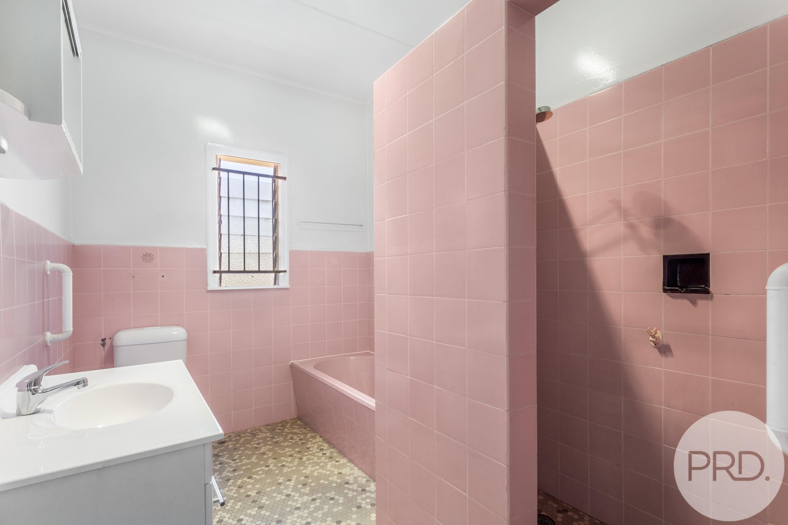 83 Charlie Street ZILLMERE 8