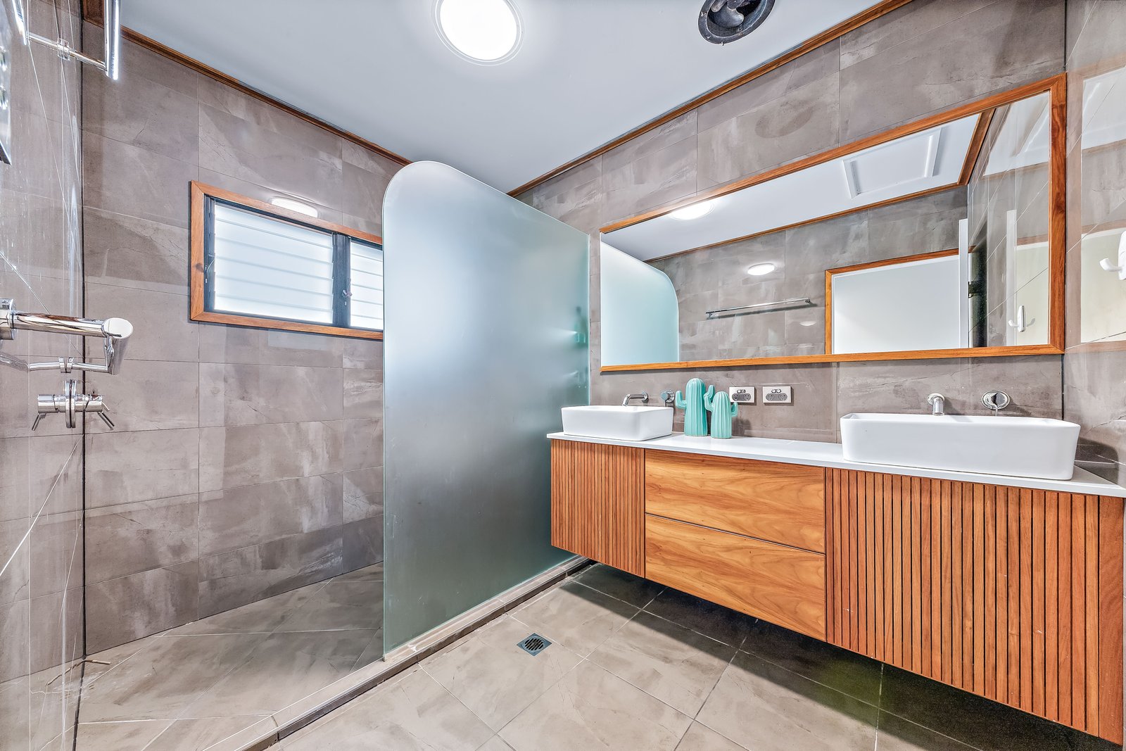 83 Conway Road PRESTON 8