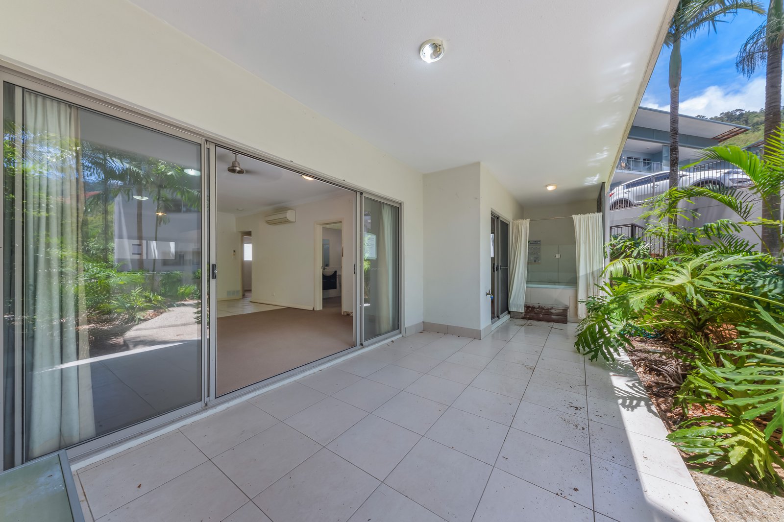 8/3 Deloraine Close CANNONVALE 1