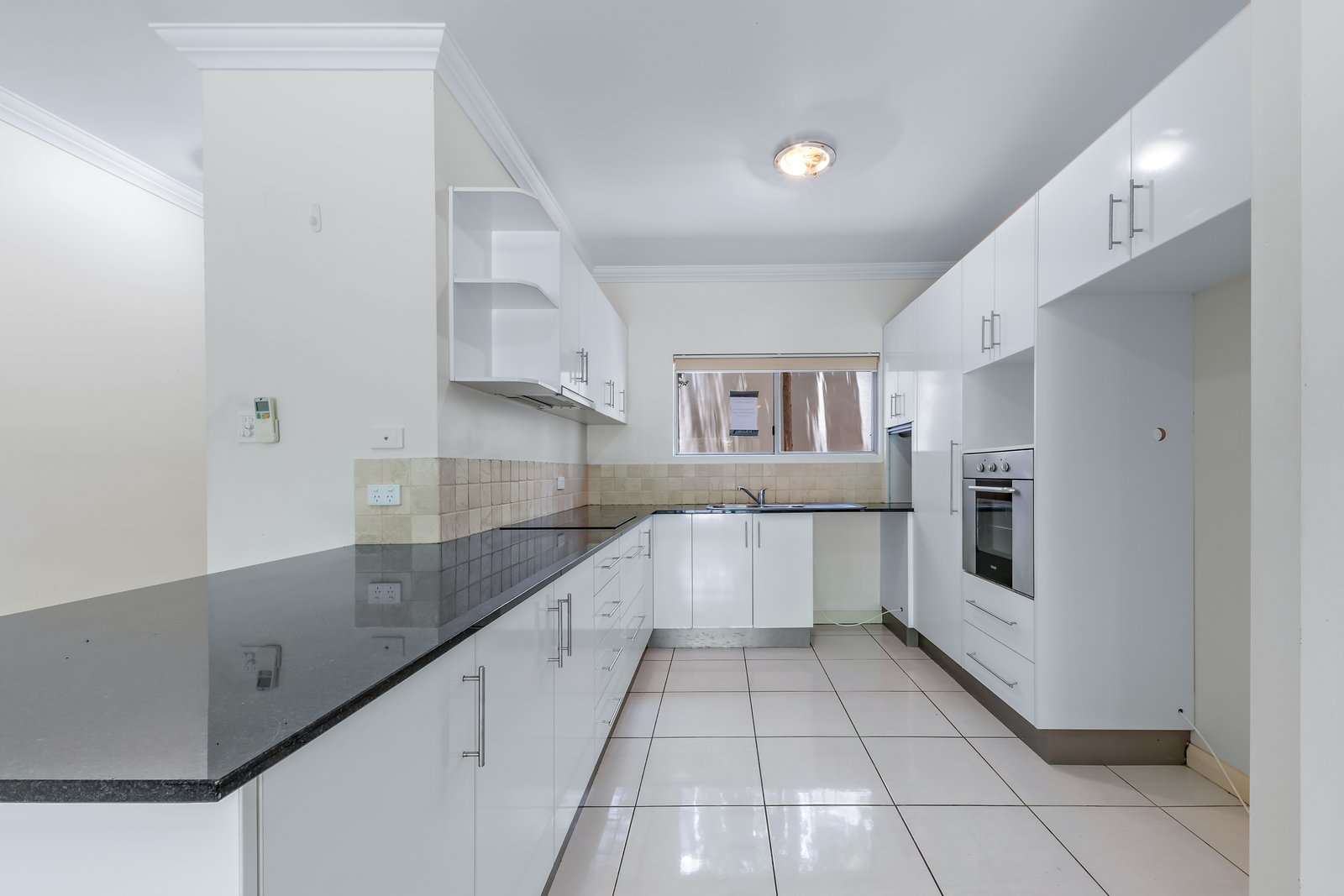 8/3 Deloraine Close CANNONVALE 4