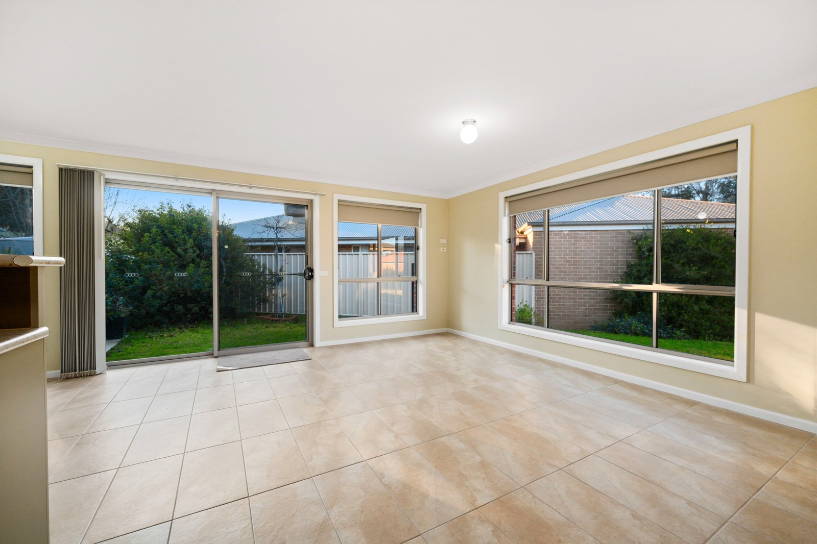 83 Dunne Crescent THURGOONA 4
