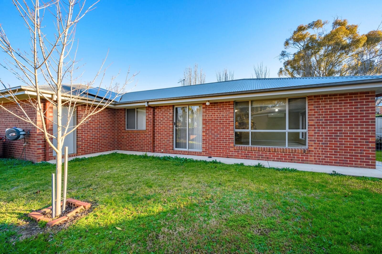 83 Dunne Crescent THURGOONA 9