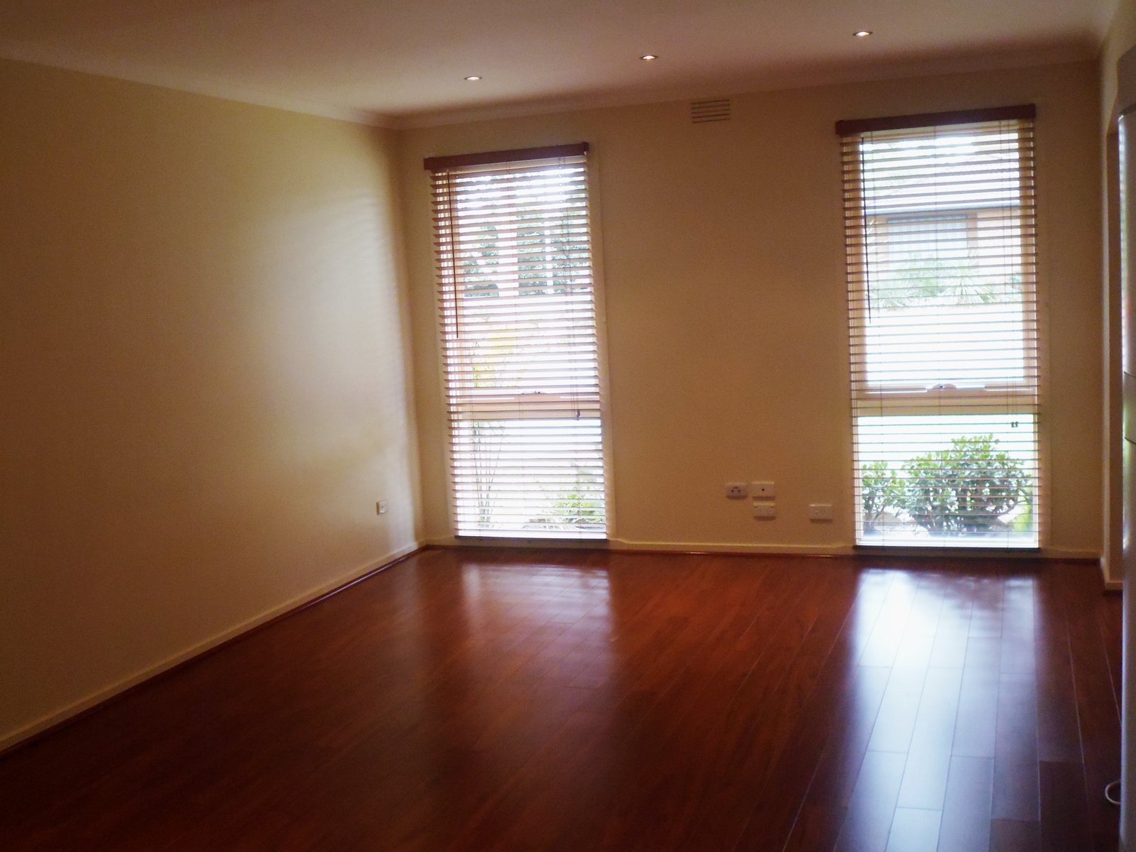 Gallery: 83 Dunsterville Crescent