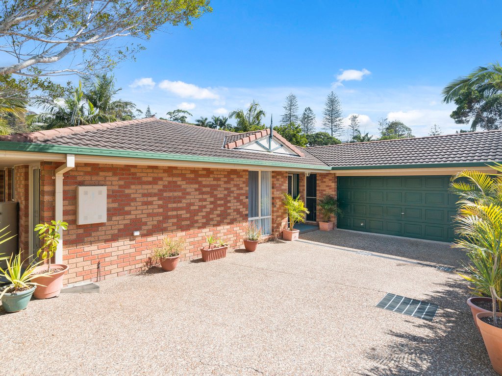 83 Dutton St  COOLANGATTA 10