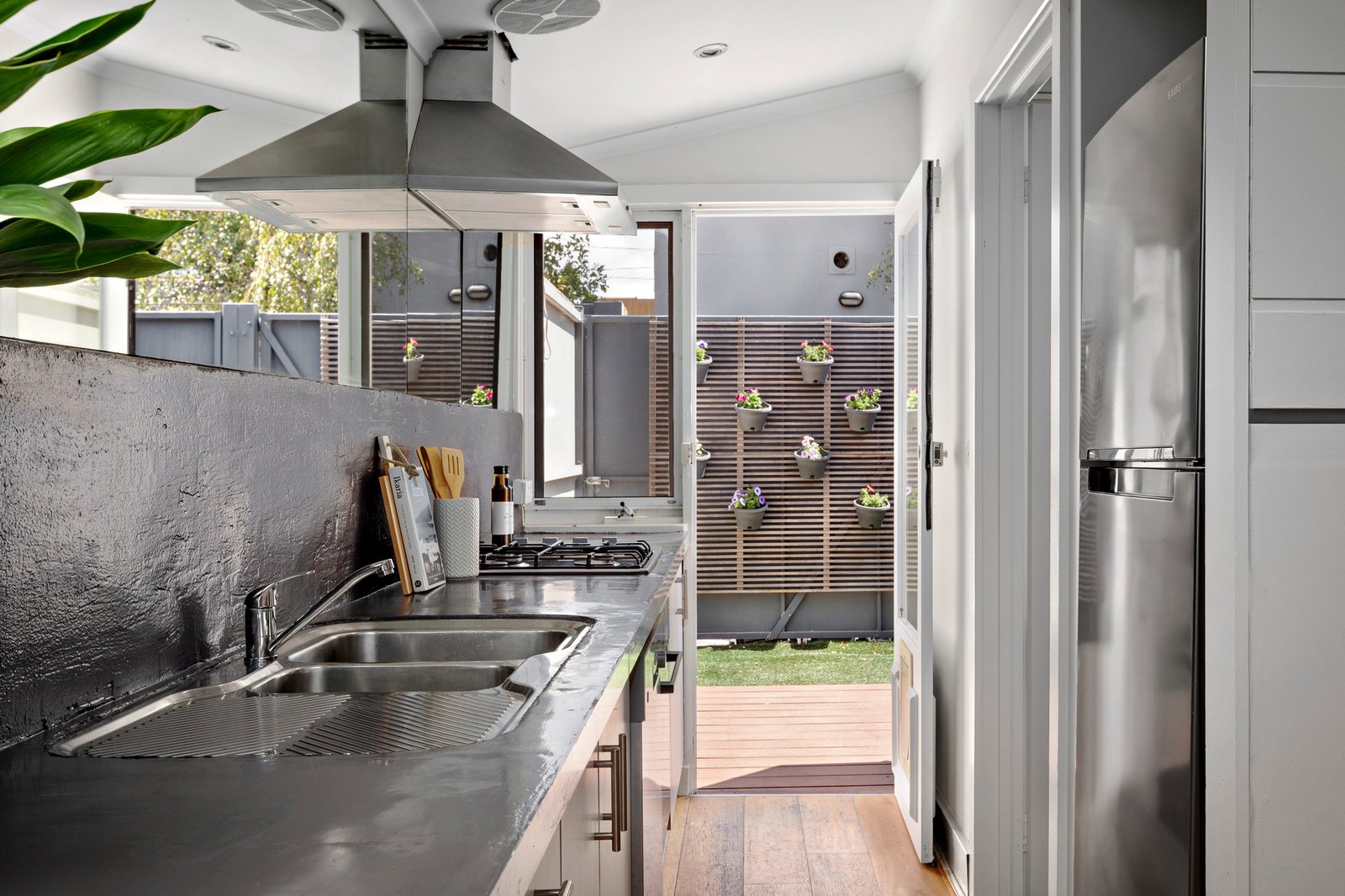 83 Evans Street, Port Melbourne, 3207