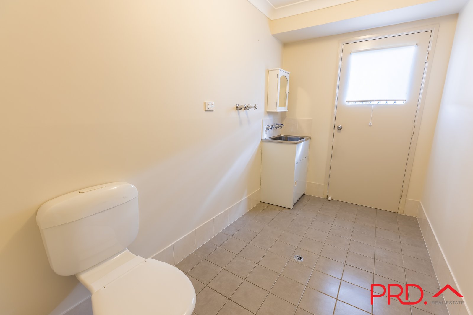 83 Evans Street TAMWORTH 12