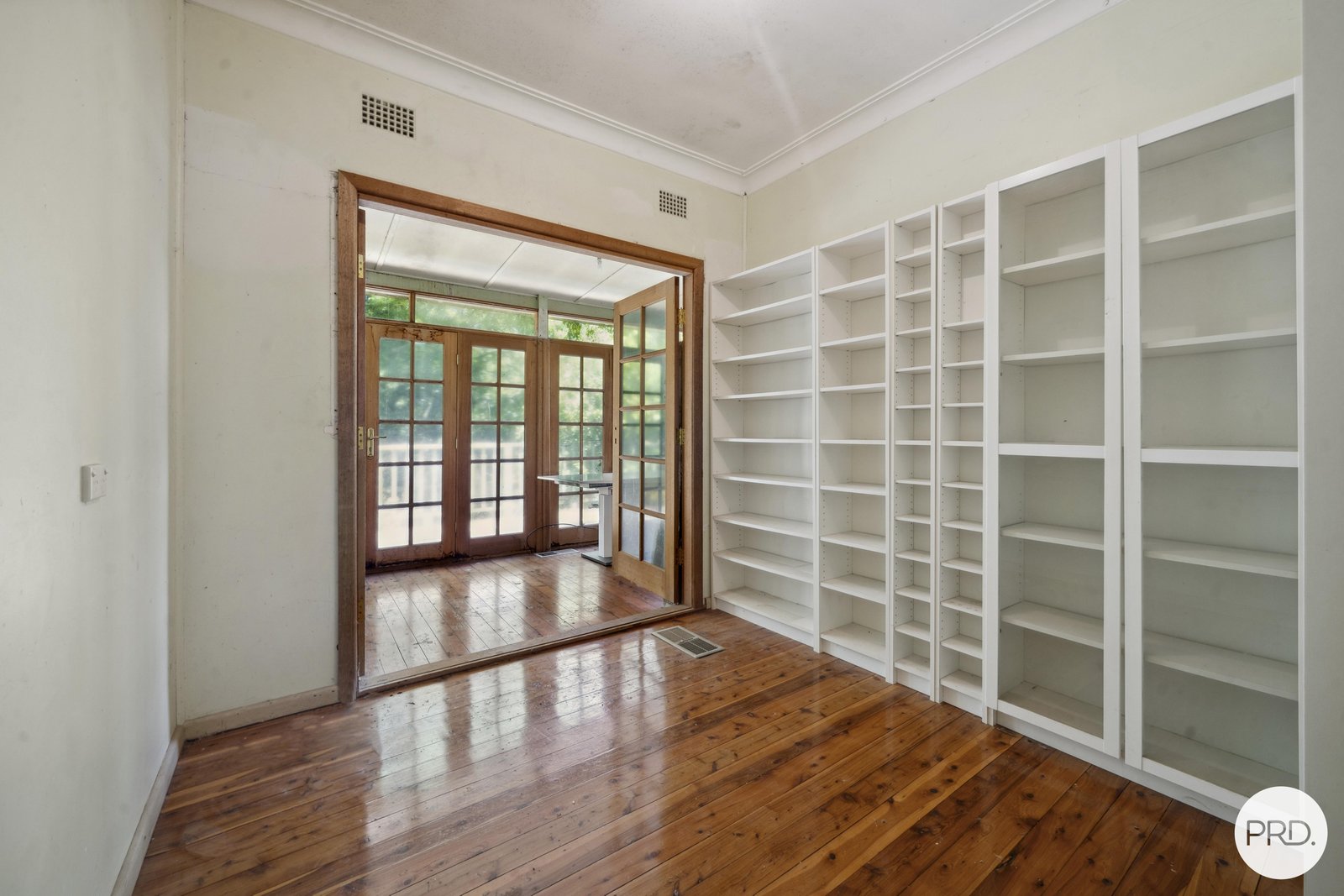 83 Hawkesbury Road SPRINGWOOD 6