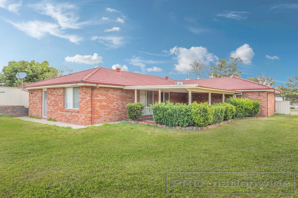 83 High Street GRETA 8