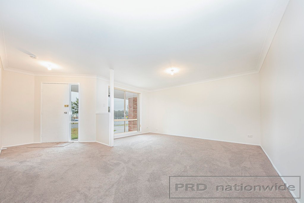 83 High Street GRETA 11