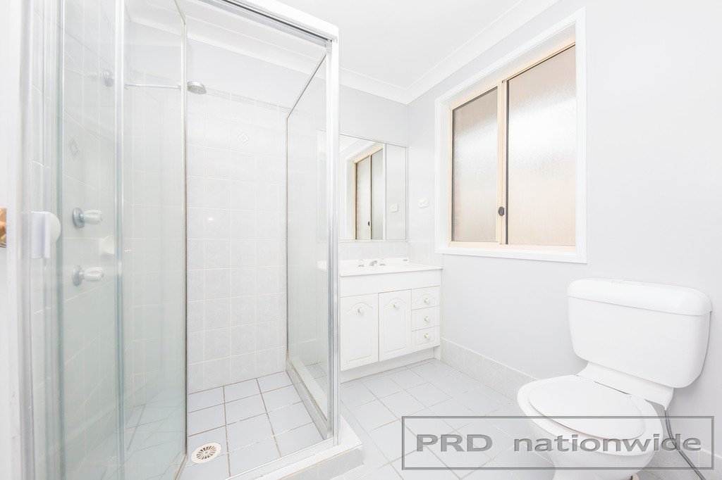 83 High Street GRETA 18