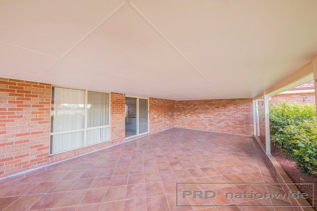 83 High Street GRETA 25